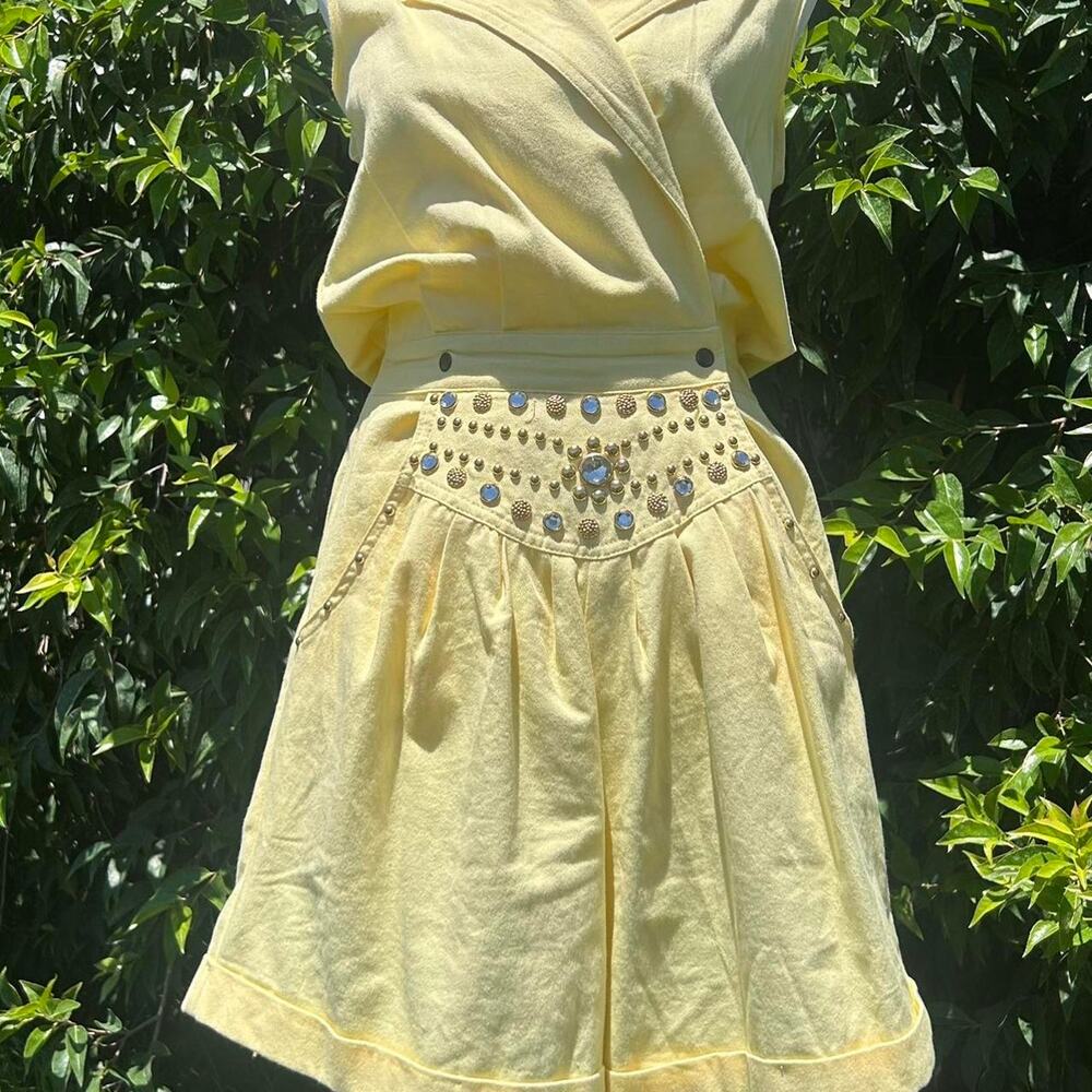 Butter yellow vintage cache romper